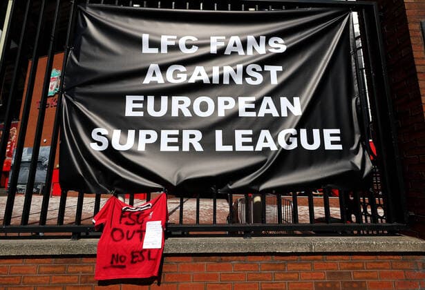 Fußball, Protest gegen Super League in England
