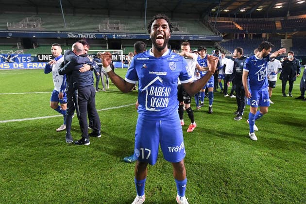 Fußball, Frankreich, Aufstieg ES Troyes AC