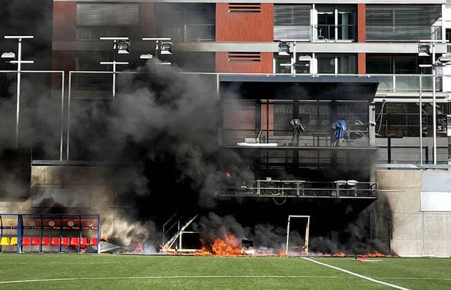 Fußball, WM-Quali, Andorra, Feuer bricht nach dem Training von England aus