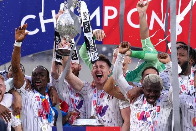 Fußball, England, FC Fulham feiert Aufstieg und Meisterschaft