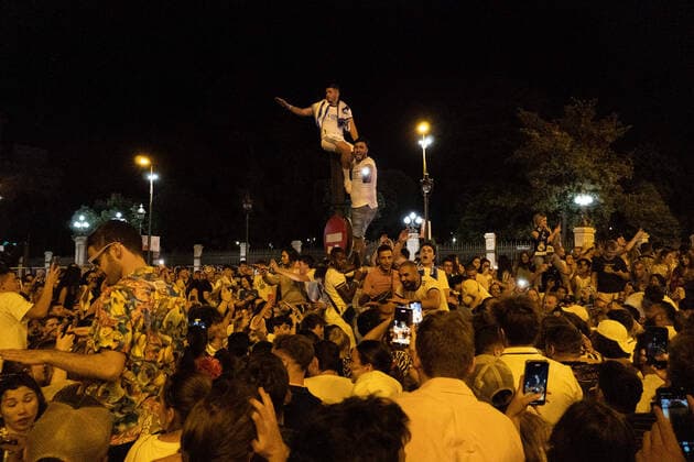 Fußball, Real Madrid gewinnt die Champions League, feiernde Fans in Madrid