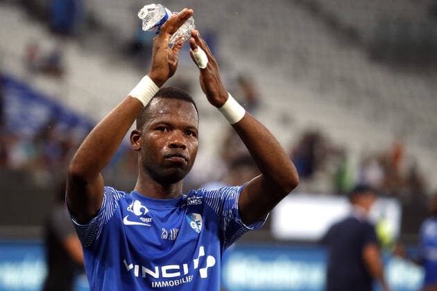Fußball, 2. BL, FC Schalke verpflichtet Pape Meissa Ba von Grenoble Foot 38 - Archivbiilder