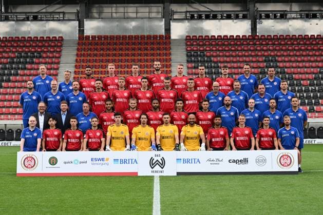 Fußball, 2. BL, SV Wehen Wiesbaden Porträttermin 2023 2024