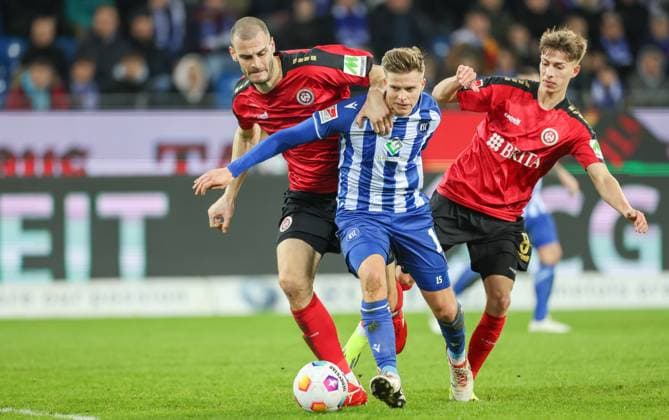 Fußball, 2. BL, Karlsruher SC - SV Wehen Wiesbaden