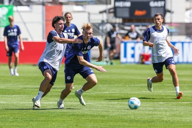 Fußball, 2.BL, FC Schalke 04, Trainingslager in Mittersill