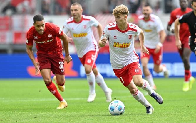 Fußball, 2. BL, SSV Jahn Regensburg - 1. FC Kaiserslautern