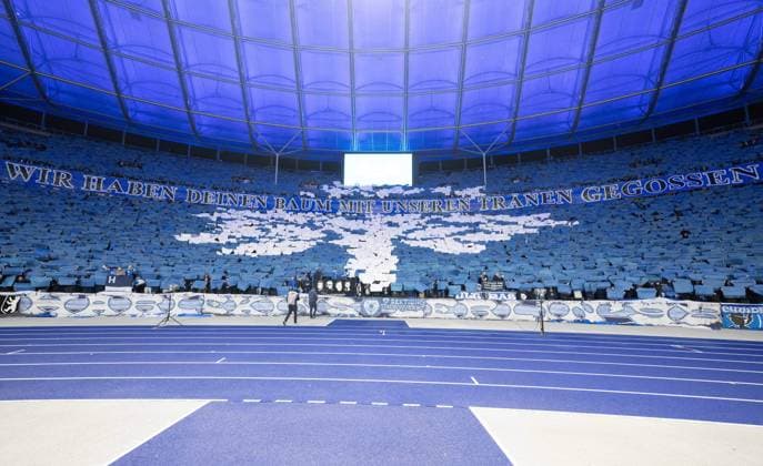 Fußball, 2. BL, Hertha BSC - Hamburger SV, Kay-Bernstein-Gedenken-Fan-Choreo