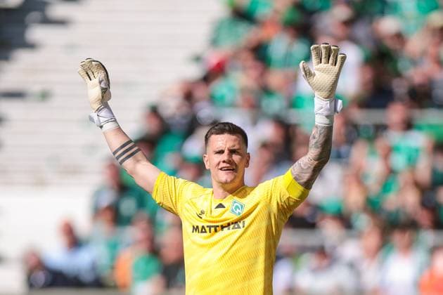 Fußball, Michael Zetterer wechselt von SV Werder Bremen zu Eintracht Frankfurt, Archivbilder