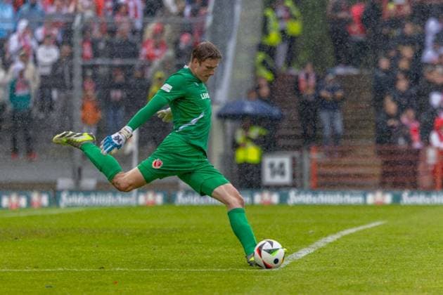Fußball, 2. BL, Dynamo Dresden verpflichtet Elias Bethke von Energie Cottbus, Archivbilder