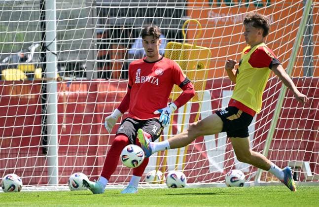Fußball, 2. BL, SV Wehen Wiesbaden, Trainingsauftakt