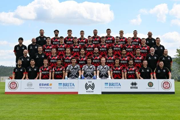 Fußball, 3. Liga, SV Wehen Wiesbaden, Porträttermin 2025 2026