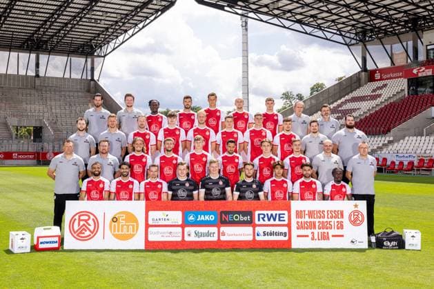 Fußball, 3. Liga, Rot-Weiss Essen, Porträttermin 2025 2026