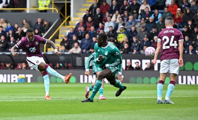 Fußball, England, FC Burnley - FC Liverpool