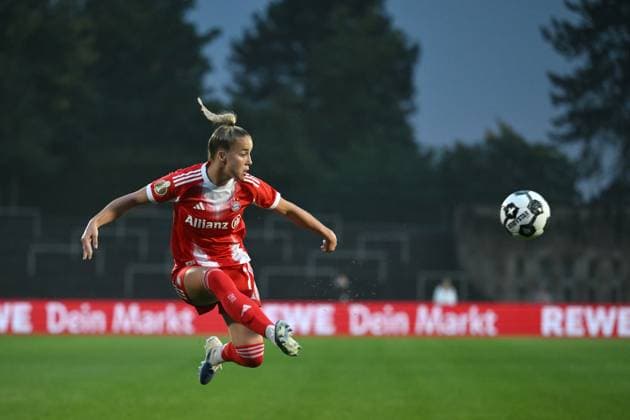 Fußball, Giulia Gwinn zu Deutschlands Fußballerin des Jahres gewählt, Archivbilder