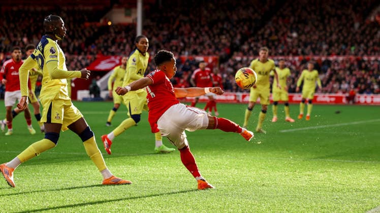 Fußball, England, Nottingham Forest - Tottenham Hotspur