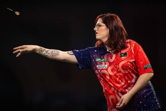 Trans Frauen nicht mehr bei Frauen-Darts-Turnieren zugelassen, Noa-Lynn van Leuven spricht von Karriereende, Archivbilder