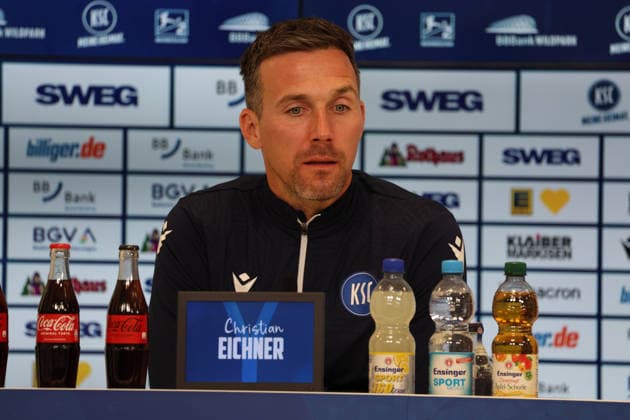 Fußball, 2. BL, Karlsruher SC, Pressekonferenz
