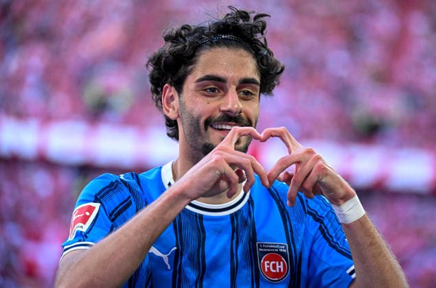 Fußball, Eren Dinkci wechselt zu Werder Bremen, Archivbilder