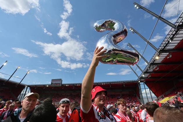 Fußball, 3. Liga, FC Energie Cottbus feiert Aufstieg in die zweite Liga