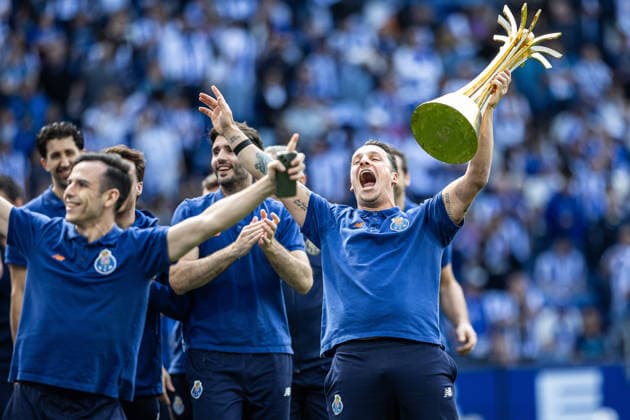 Feldhockey, FC Porto feiert Sieg der WSE Champions League Trophy