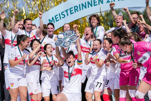 Fußball, Frauen, 2. BL, VfB Stuttgart feiert Meisterschaft und Aufstieg