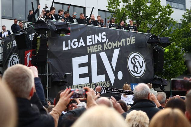 Fußball, Aufsteiger SV 07 Elversberg, Aufstiegsfeier