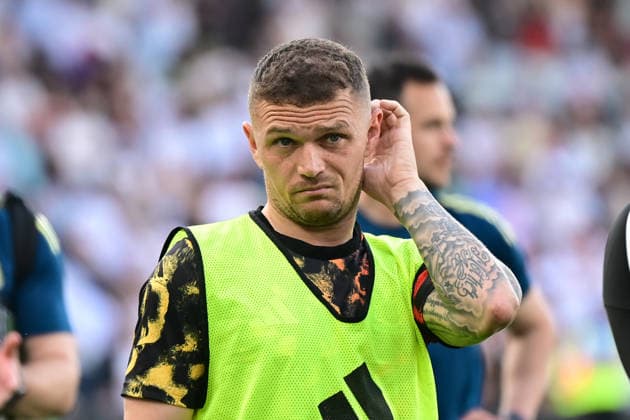Fußball, Kieran Trippier wechselt von Newcastle zu Absteiger Wolverhampton Wanderers in die 2. Liga, Archivbilder