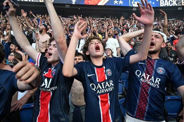 Fußball, CL, Finale, Paris St. Germain - FC Arsenal, Public Viewing im Prinzenparkstadion in Paris