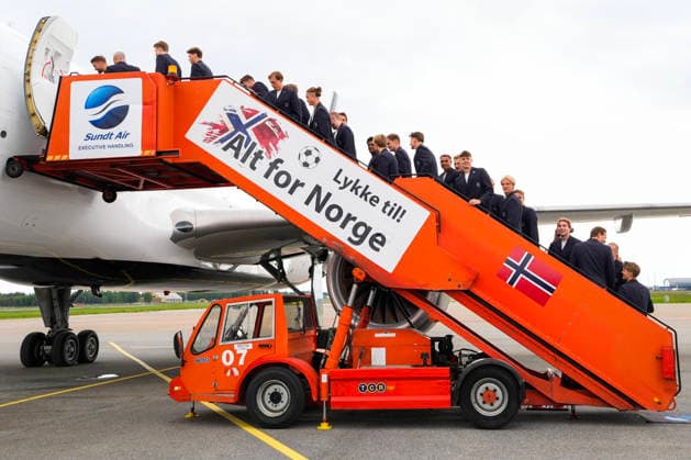 Fußball, FIFA WM 2026, Abflug von Nationalteam Norwegen in Gardermoen