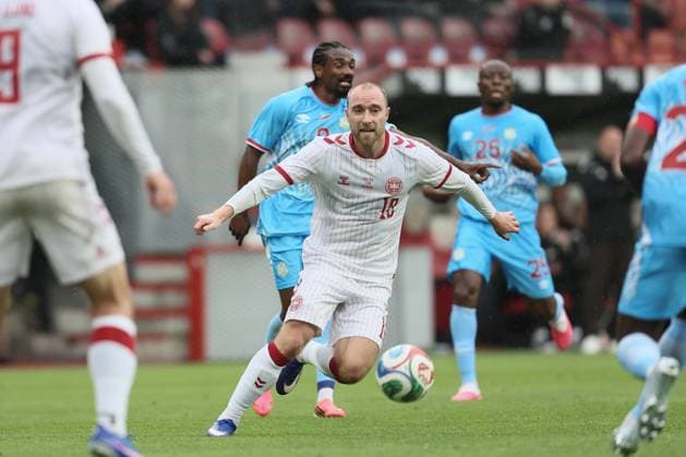 Ffußball, Dänemark-Kapitän Eriksen bricht bei Testspiel erneut zusammen, Archivbilder