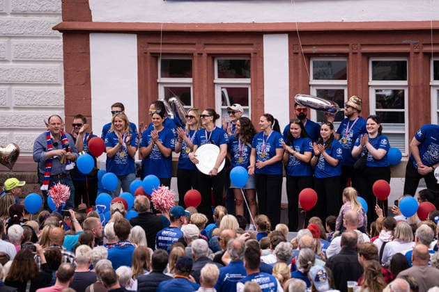 Handball, Frauen, HSG Blomberg-Lippe, Meisterfeier