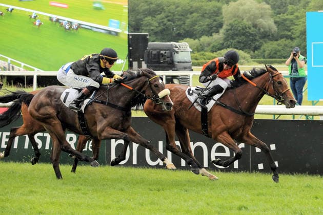Pferdesport, Galopp, Renntag in Iffezheim