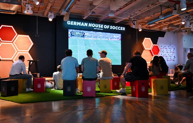 Fußball, FIFA WM 2026, German House of Soccer in Manhattan New York