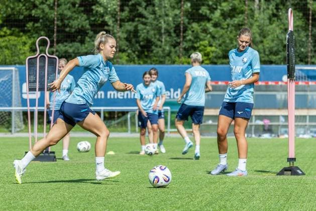 Fußball, Frauen, 2. BL, VfL Bochum, Trainingsauftakt