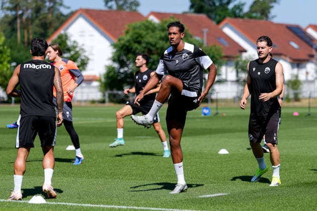 Fußball, RL Südwest, SV Sandhausen, Trainingsauftakt