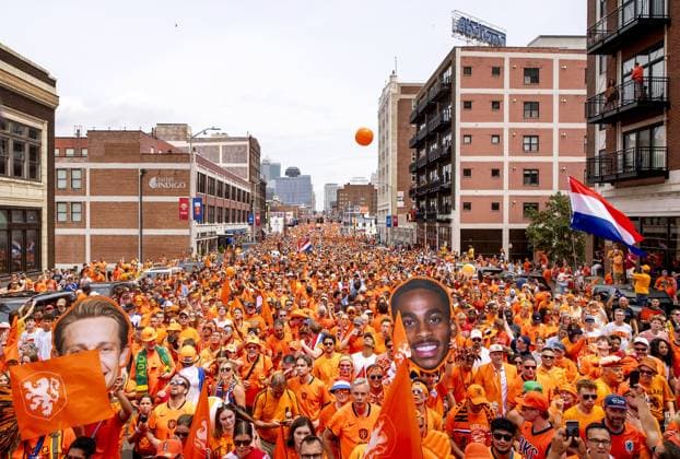 Fußball, FIFA WM 2026, Tunesien - Niederlande, Fanmarsch Niederlande in Kansas City