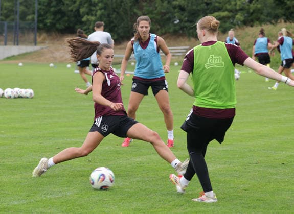 Fußball, Frauen, 2. BL, 1. FC Nürnberg, Trainingsauftakt