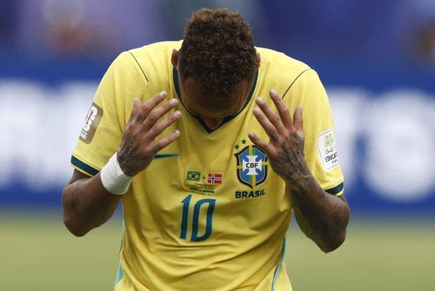 Fußball, Neymar verkündet Rücktritt aus der Nationalmannschaft, Archivbilder