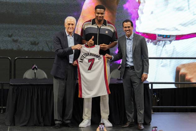 Basketball, NBA, Miami Heat präsentiert Giannis Antetokounmpo