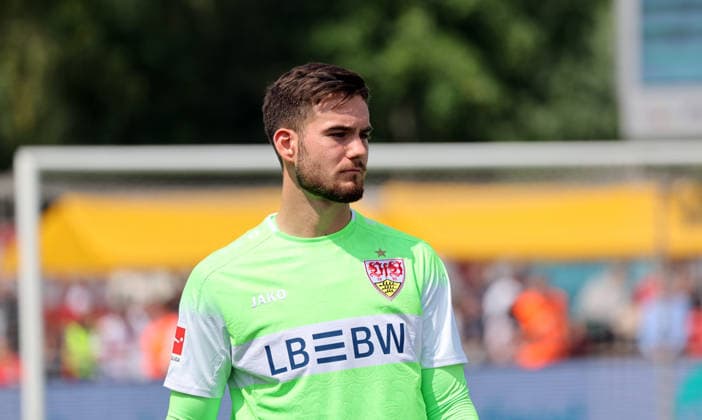 Fußball, Dennis Seimen fehlt dem VfB Stuttgart nach Verletzung mindestens bis Ende September, Archivbilder