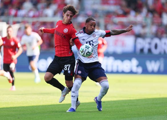 Fußball, Testspiel, SV Wehen Wiesbaden - FC Bayern München