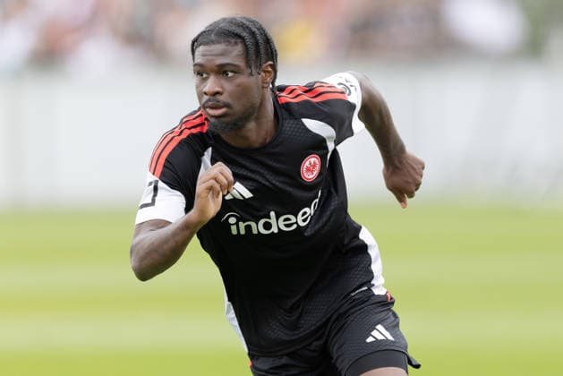 Fußball, 1. BL, Eric-Junior Dina Ebimbe wechselt von Eintracht Frankfurt zum FC Schalke 04, Archivbilder