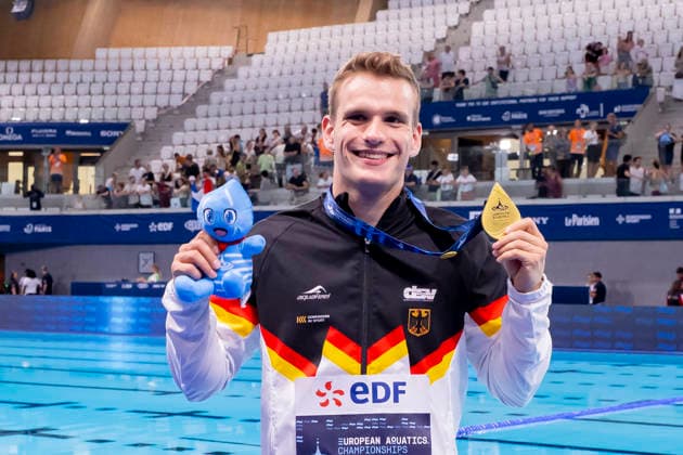 Schwimmen, EM in Paris, Wasserspringen, Kunstspringen, Männer, 3m Brett, Europameister Moritz Wesemann