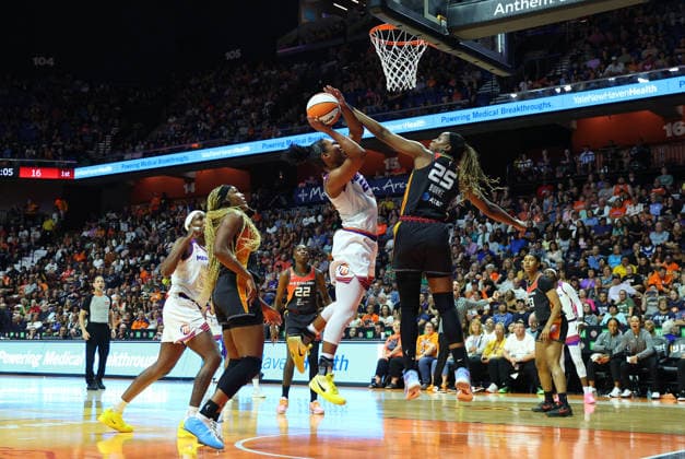 Basketball, WNBA, Connecticut Sun - Phoenix Mercury