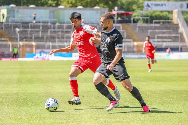 Fußball, RL West, Sportfreunde Siegen - VfB 03 Hilden