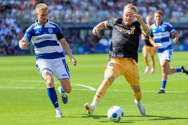 Fußball, Niederlande, PEC Zwolle - Ajax Amsterdam