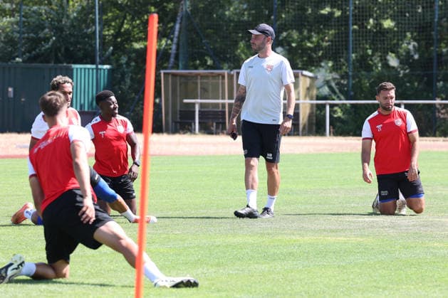 Fußball, RL West, Sportfreunde Siegen, Training