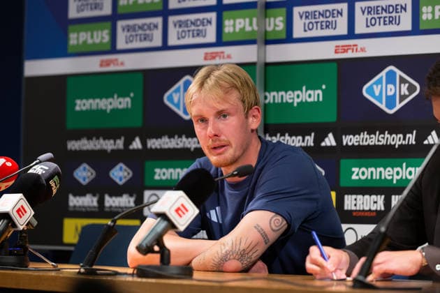 Fußball, Niederlande, Ajax Amsterdam, Pressekonferenz mit Julian Brandt