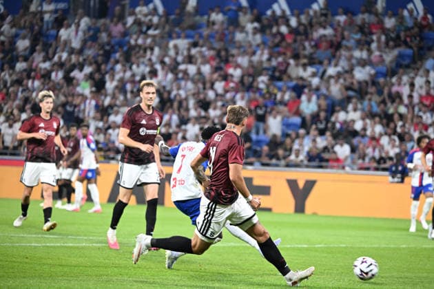 Fußball, CL-Quali, Olympique Lyon - Sparta Prag