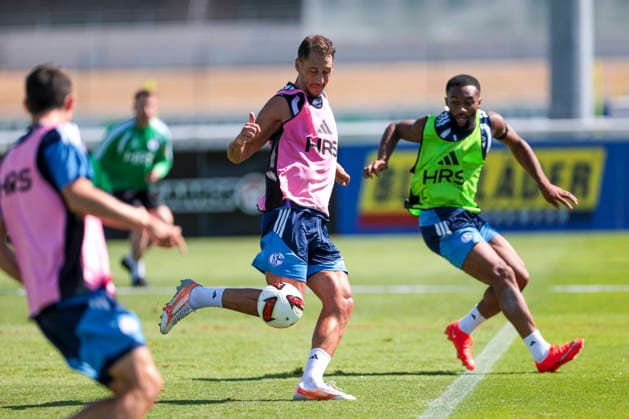 Fußball, 1. BL, FC Schalke 04, Training